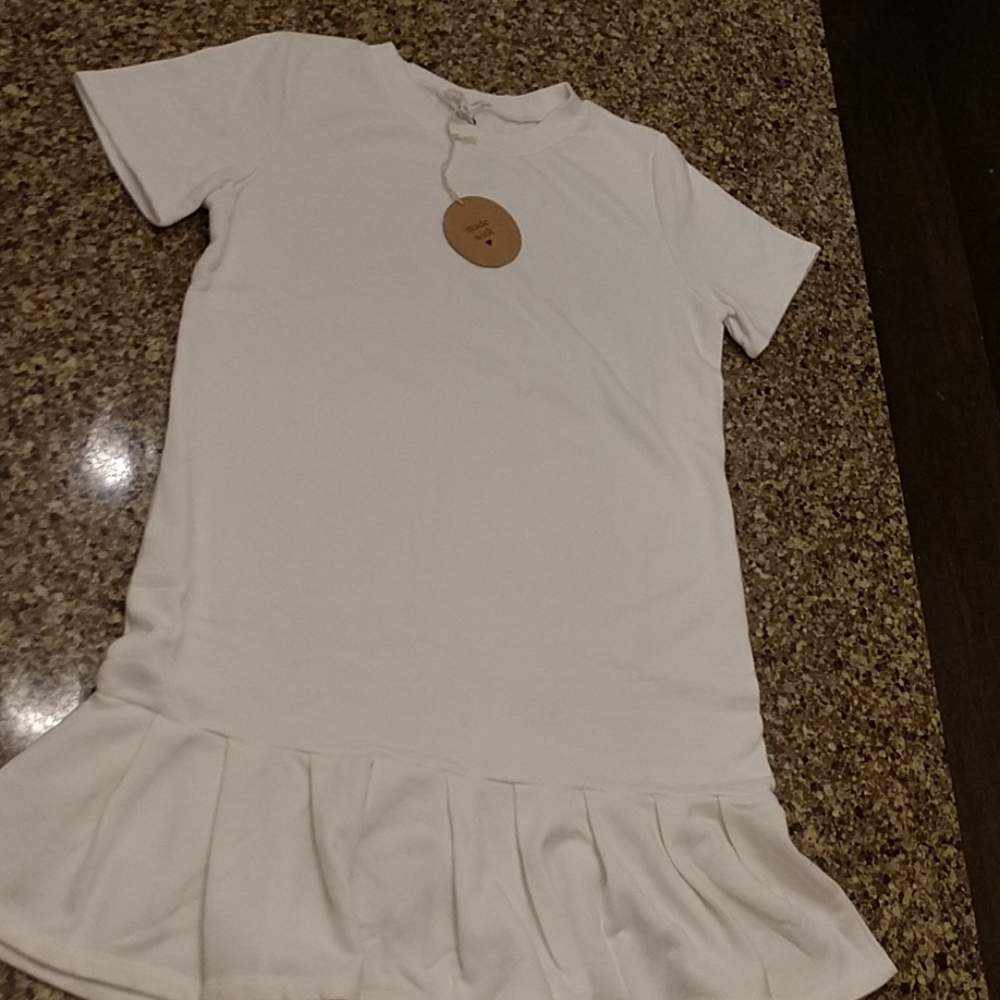 5/$25 Honey Punch short sleeve white cotton terry dress